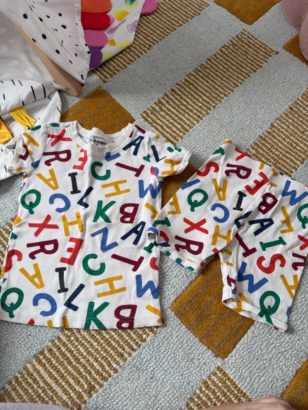 Old navy alphabet pajamas shorts and T-shirt size 4T